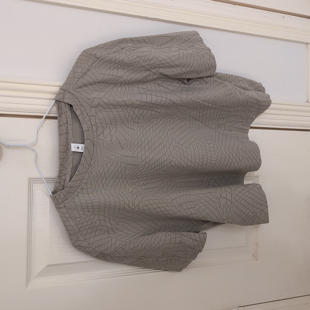 Lululemon Cropped Tee